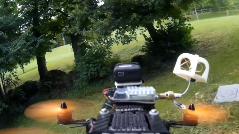 Point de vue décalé et Mobius