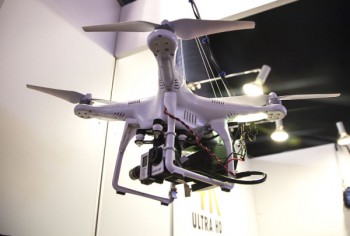 Un DJI Phantom avec streambox Drone