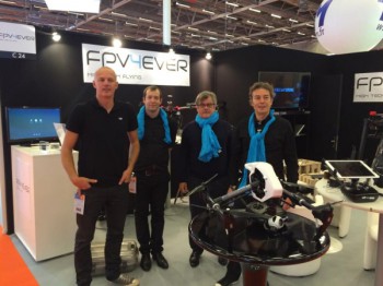 Inspire 1 au Satis ! 15 A gauche, Michael Gisselere (Freeway Prod). A droite, Dimitri Batsis (FPV4Ever).