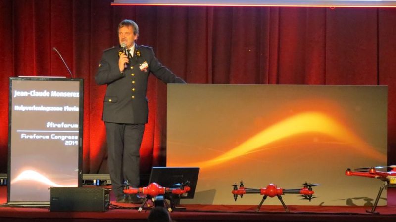 Sky Hero et les pompiers