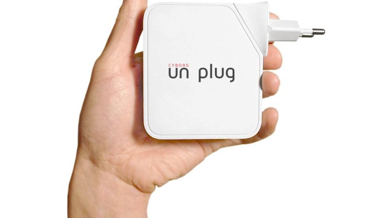 Cyborg un plug