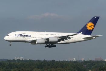 Lufthansa_A380-800(D-AIMB)_(5942334374)