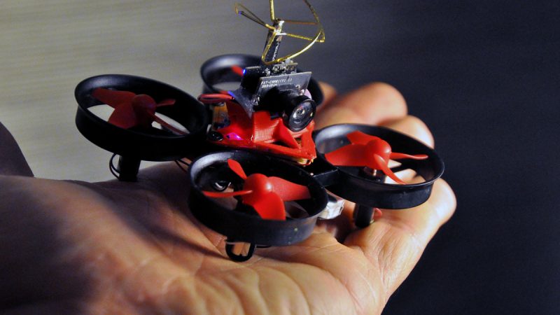 Tiny Whoop boosté : The BeeBrain et moteurs Insane