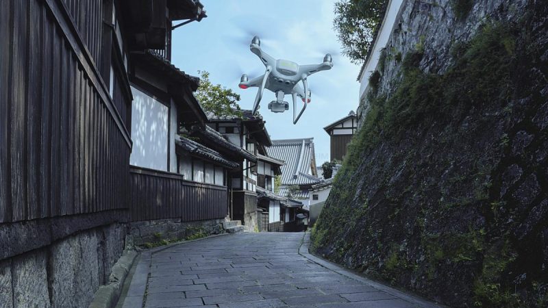 DJI Phantom 4 Pro : radiocommande, obstacles et 4K/60