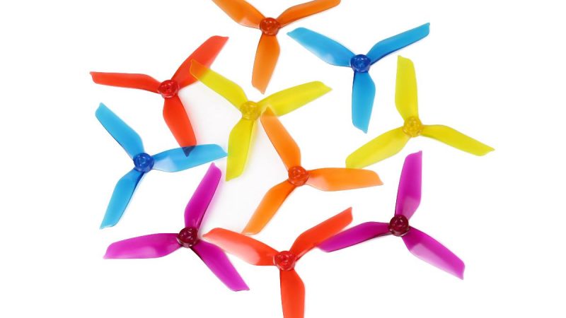 Nouvelles hélices DYS 5042 tripales en approche