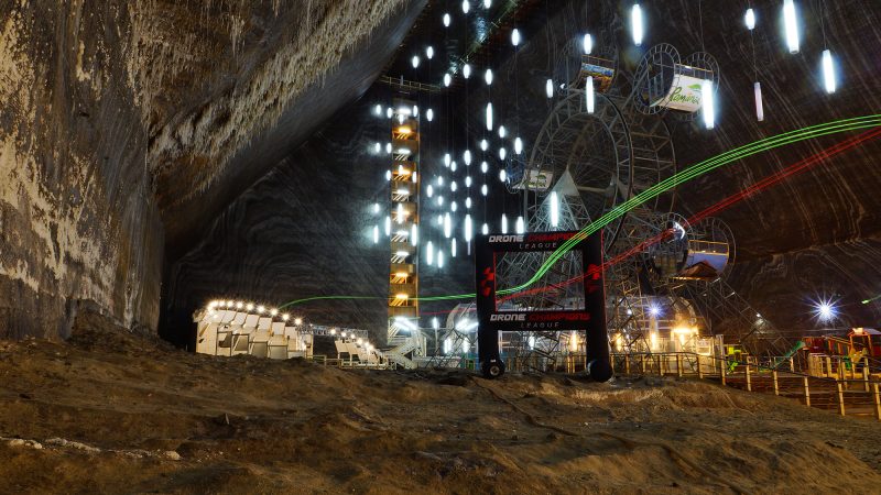 Drone Champions League : FPV Racing dans une caverne !