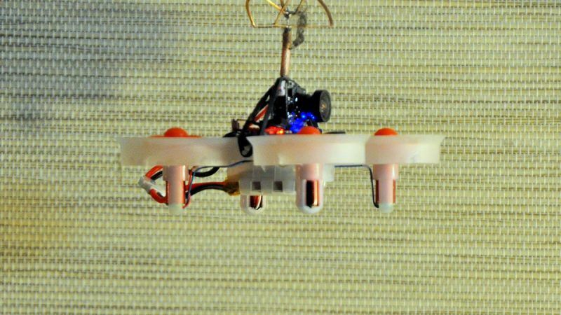 Eachine E010S, le mini test