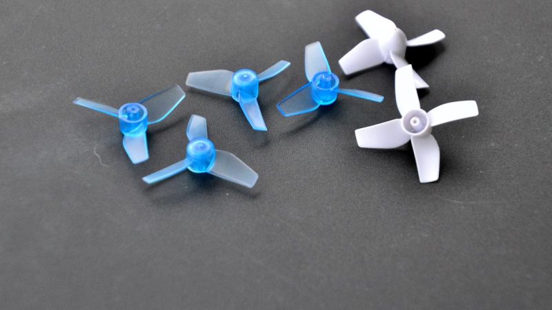Hélices RakonHeli tripales transparentes, le mini test