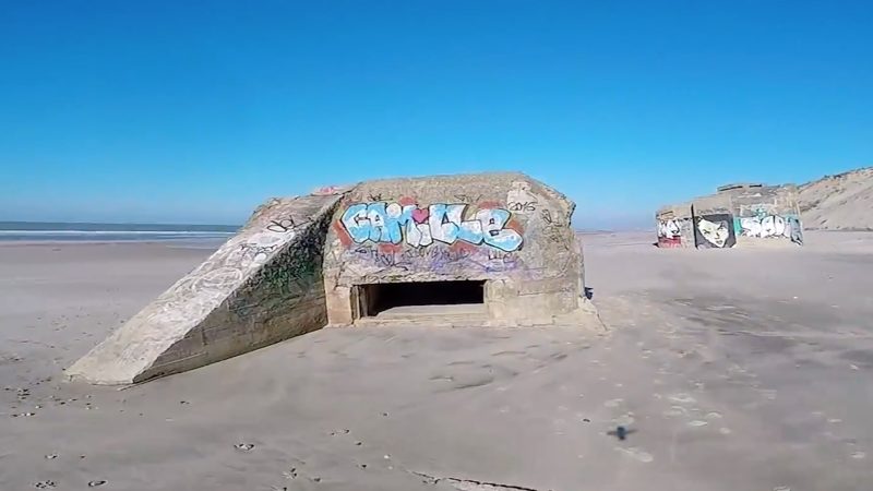 Fab MOuSTIQuO – Bunker Beach Freeride style