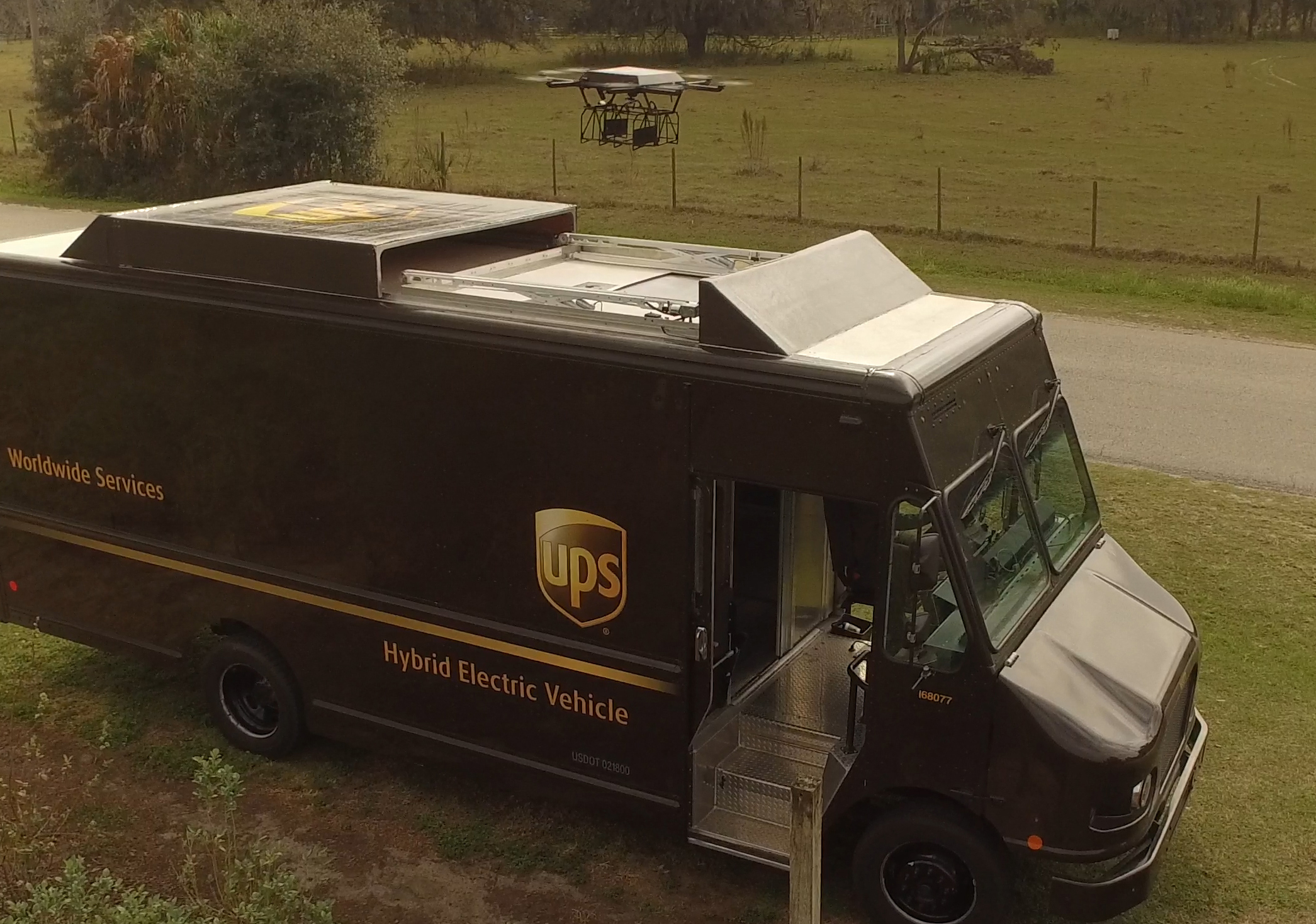 UPS, le camion et les drones