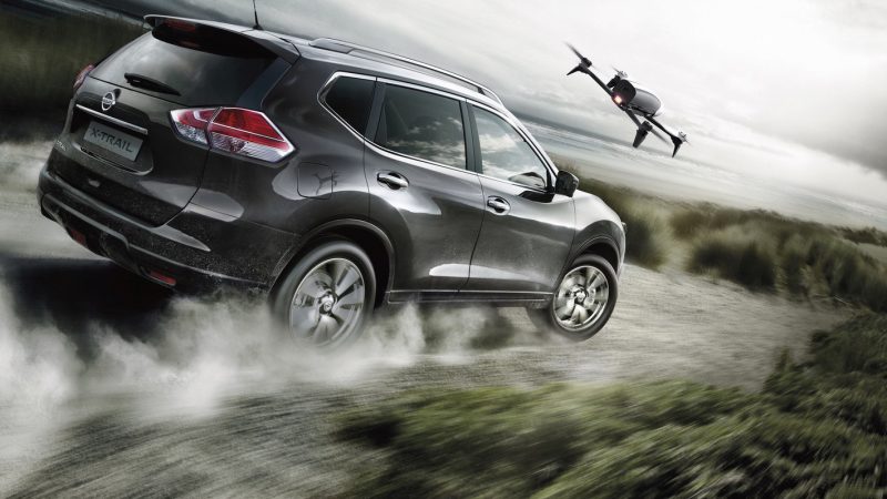 Nissan X-Trail X-Scape et Parrot Bebop 2