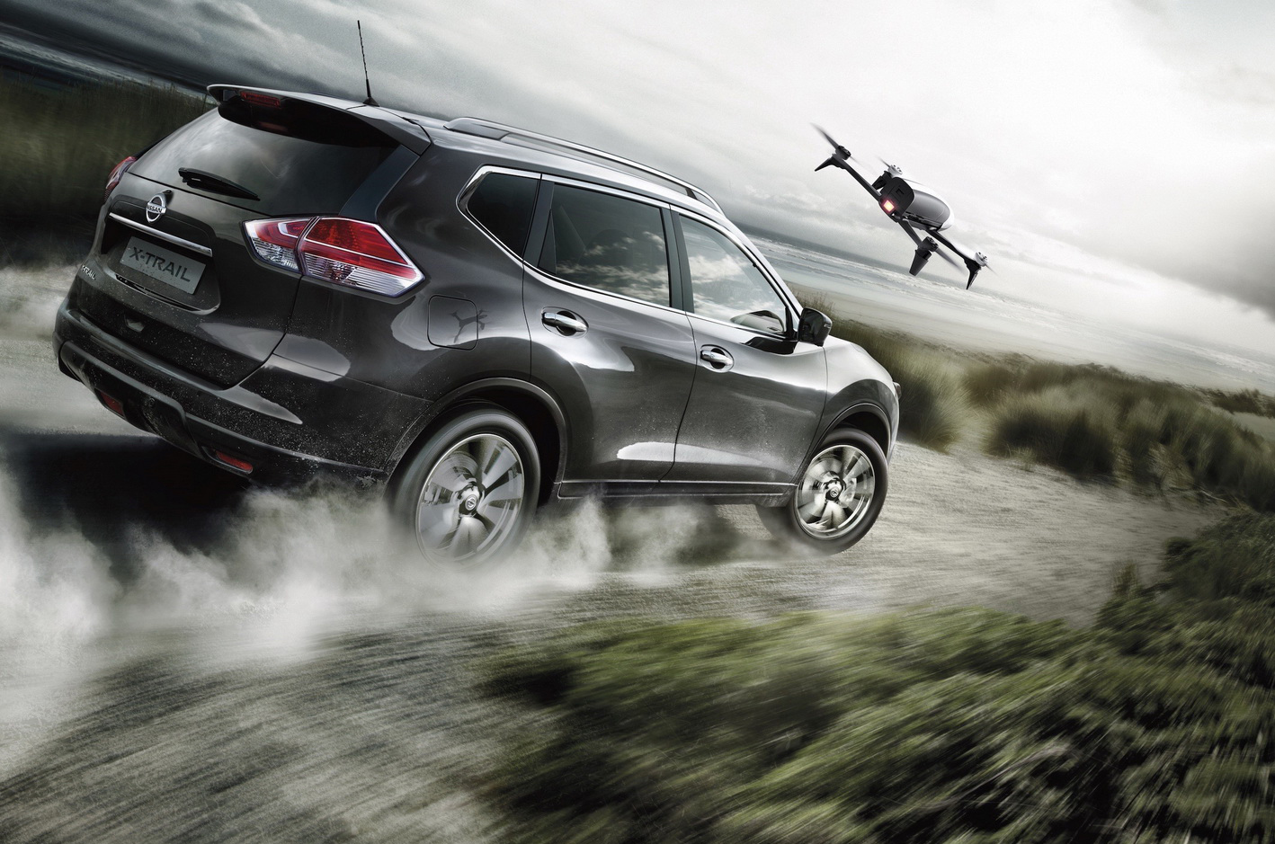 Nissan X-Trail X-Scape et Parrot Bebop 2