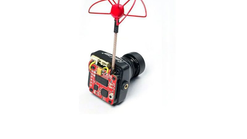 FuriousFPV Mnova vTX sur une caméra FPV