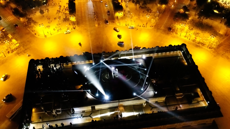Air Style : vols au-dessus de l&rsquo;Arc de Triomphe !