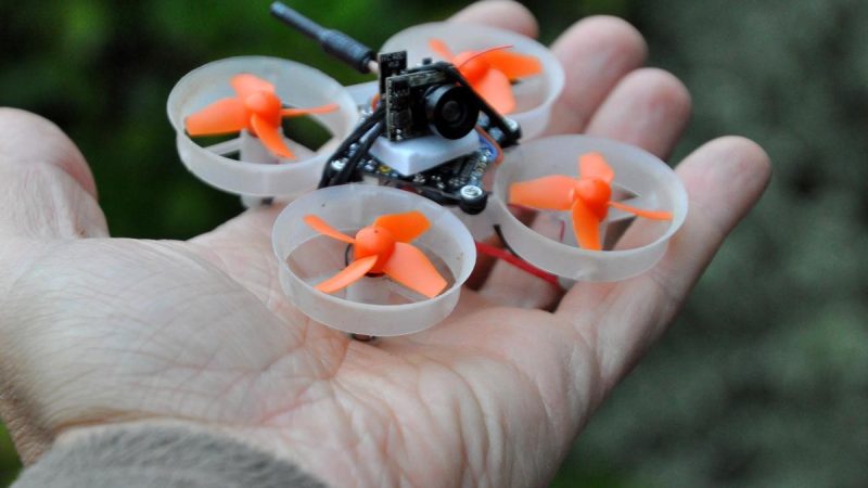 BetaFPV F3 Brushed Flight Controller, le test