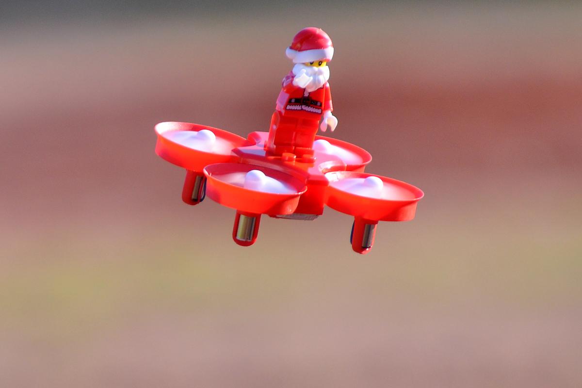 JJRC H67 Flying Santa Claus, le test