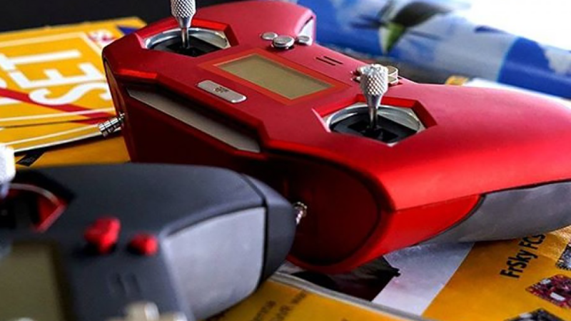 FrSky Taranis X-Lite, en approche