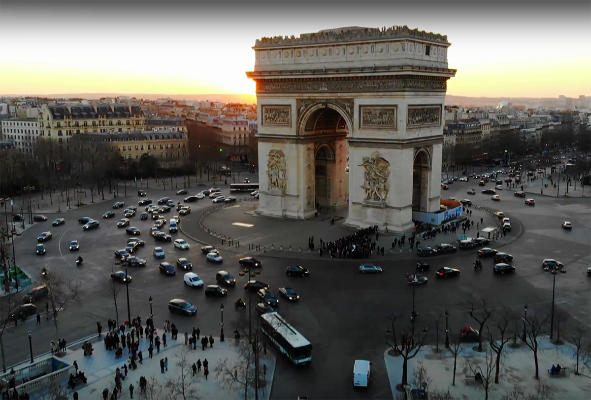 Filmer Paris en drone, être arrêté… et puis rien !