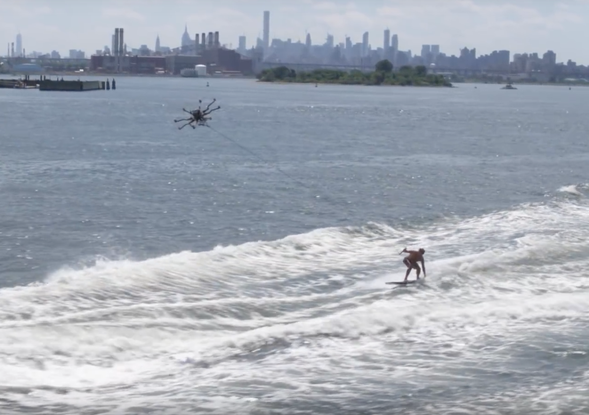 Casey Neistat, le surfboard, et le drone