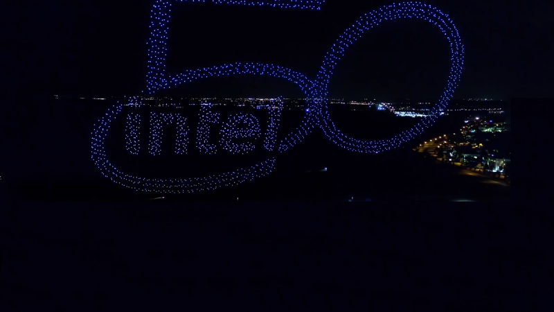 Intel : 2018 drones simultanément en vol, la course aux chiffres ?