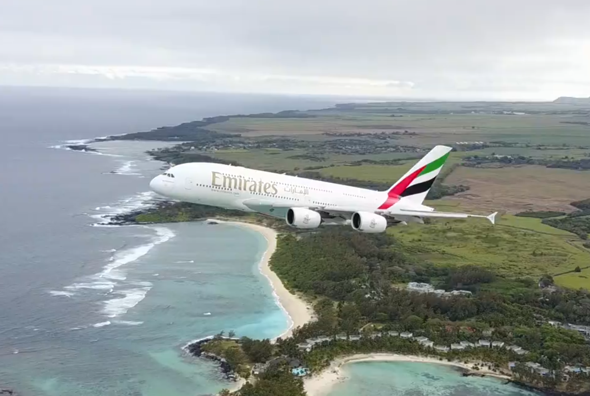 Stupido : un A380 Emirates filmé au décollage de l’île Maurice