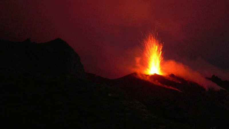 Dragon Eggs Project : des drones pour déposer des balises sur des volcans actifs