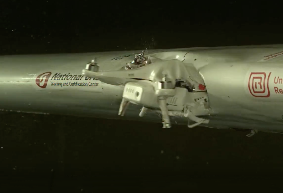 University of Dayton : test de crash de drone sur une aile d’avion
