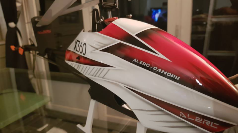 ALZRC X360 Fast, en cours de montage