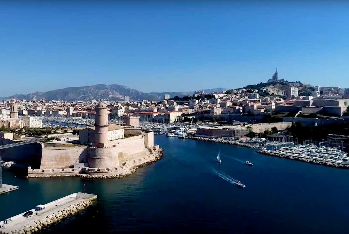 Marseille Drone Tour, en ce moment !