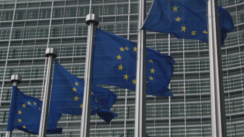 Commission Européenne : adoption des règles d’usage des drones