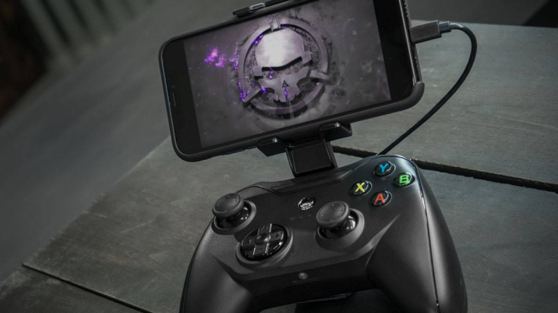 Rotor Riot Wired Video Game & Drone Controller (et le simulateur)