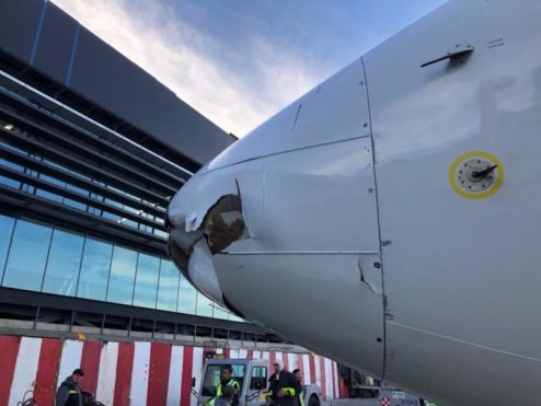 am770 collision 03