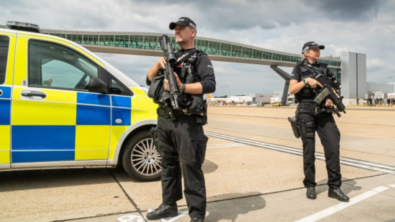 Incident de Gatwick : deux personnes arrêtées