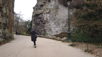 vlcsnap 2018 12 16 23h48m33s125