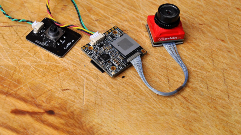 Caddx Turtle V2, mise à jour pour le bug des lignes