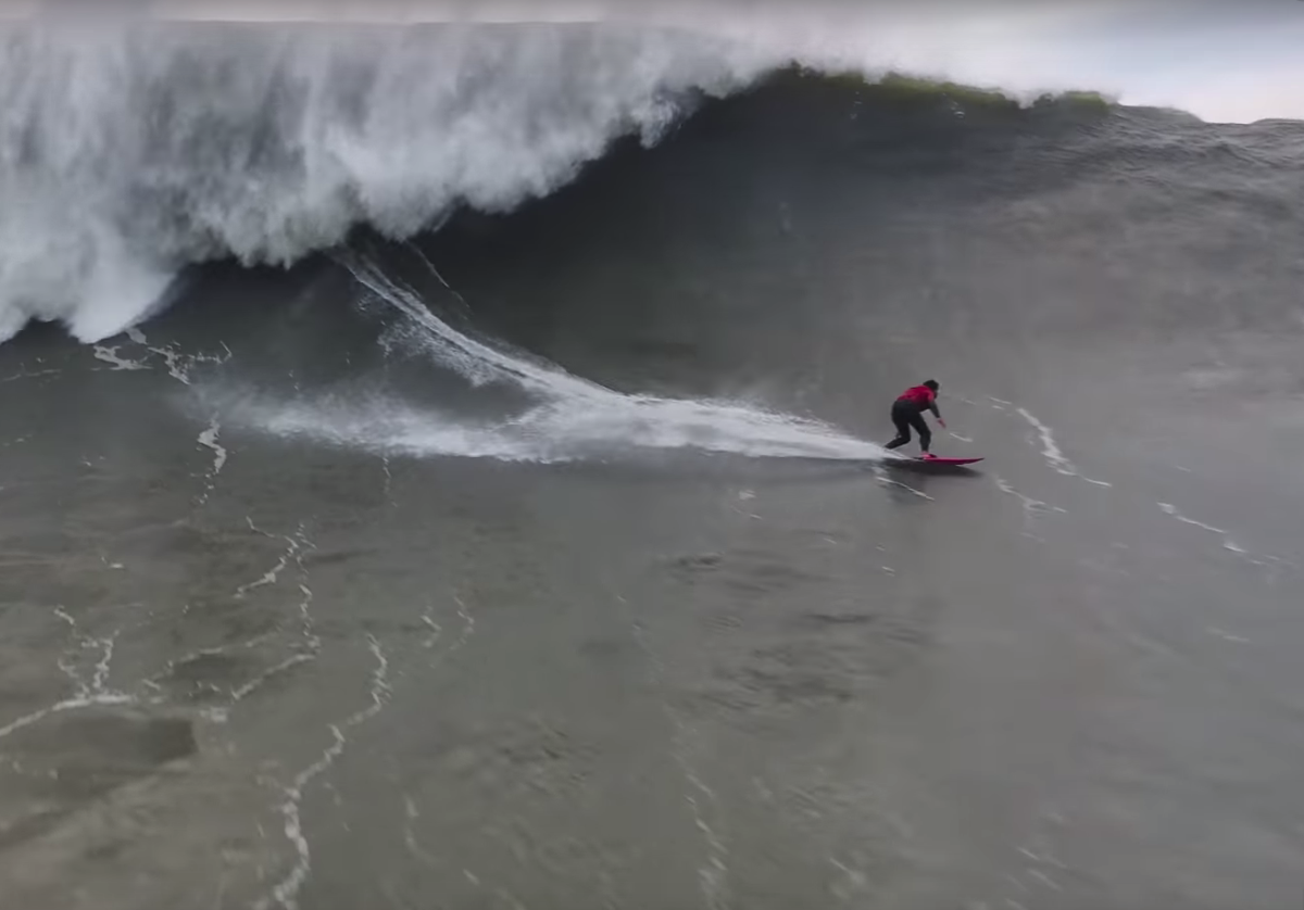 WXChasing : Nazare Big Wave Surfing from drone November 12, 2019 4k