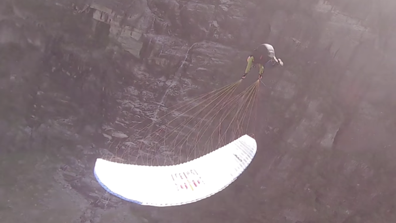 Ilko Iliev : Acro Paragliding meets FPV