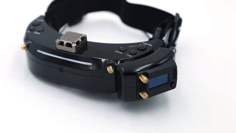 Un module pour récepteur externe sur lunettes Skyzone SKY03
