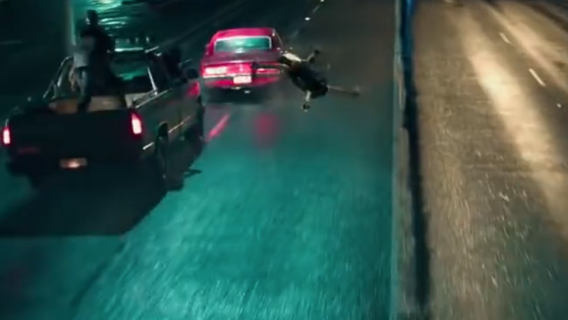 Guns Akimbo : le trailer avec des drones dedans