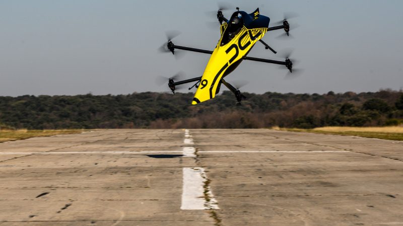 DCL : le FPV racer habité !