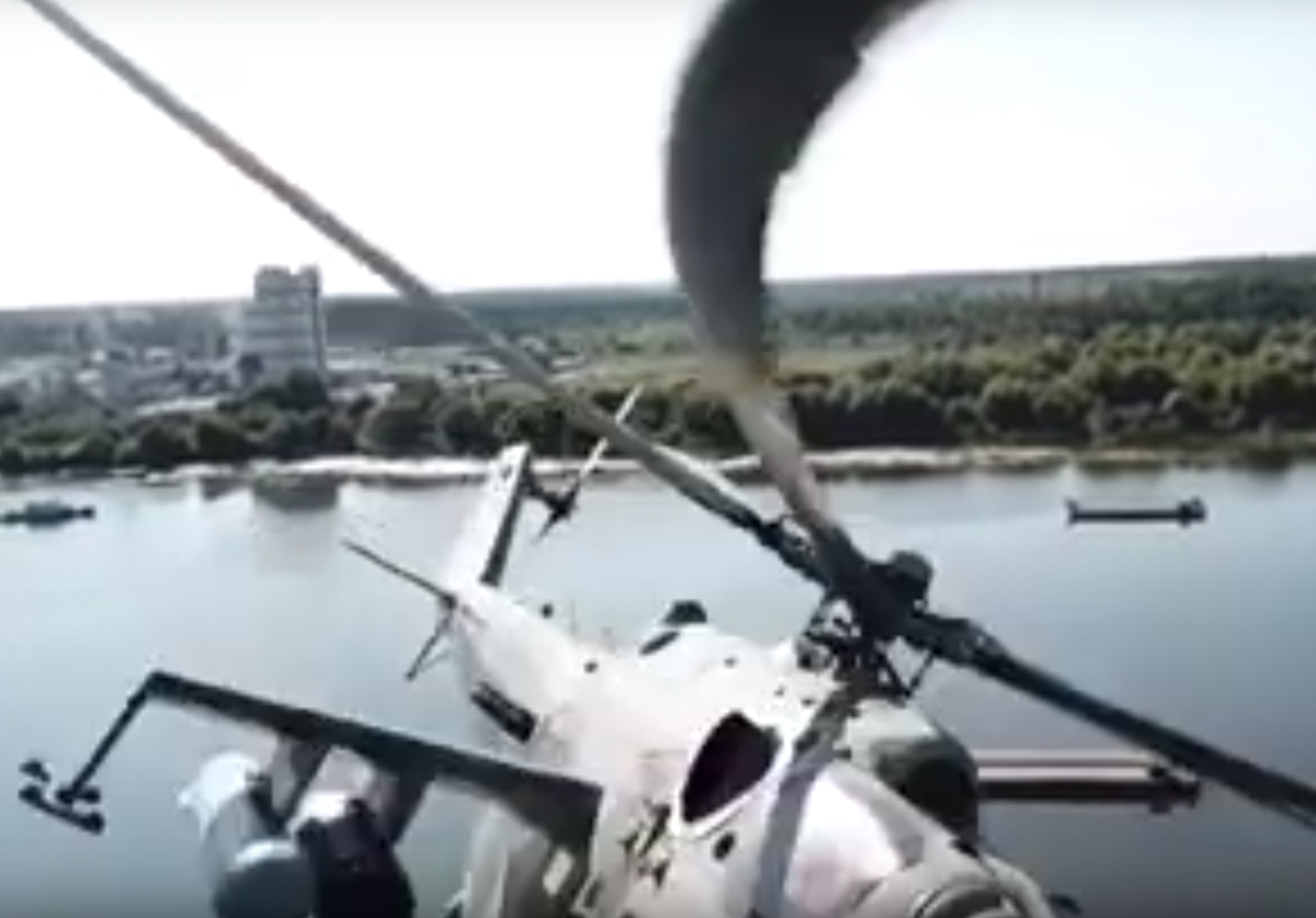 Quadrocopters vs Mi-24