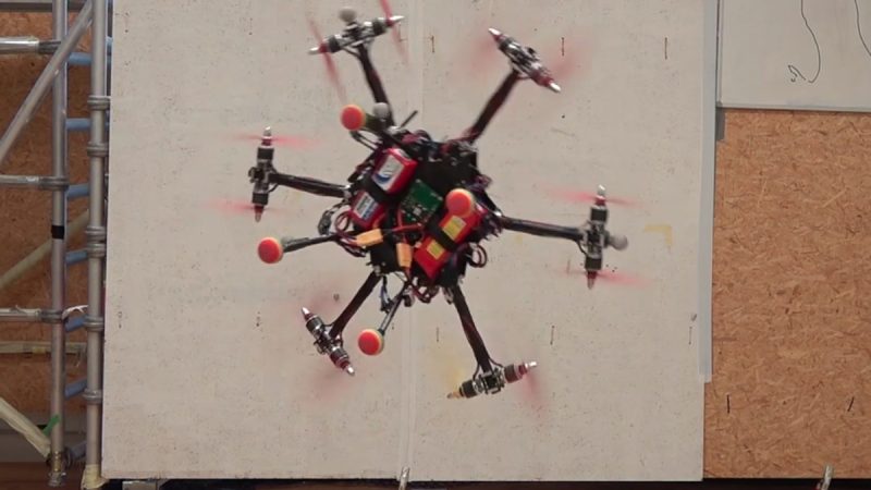 ETH Zürich : un drone à 12 hélices pour un positionnement omnidirectionnel