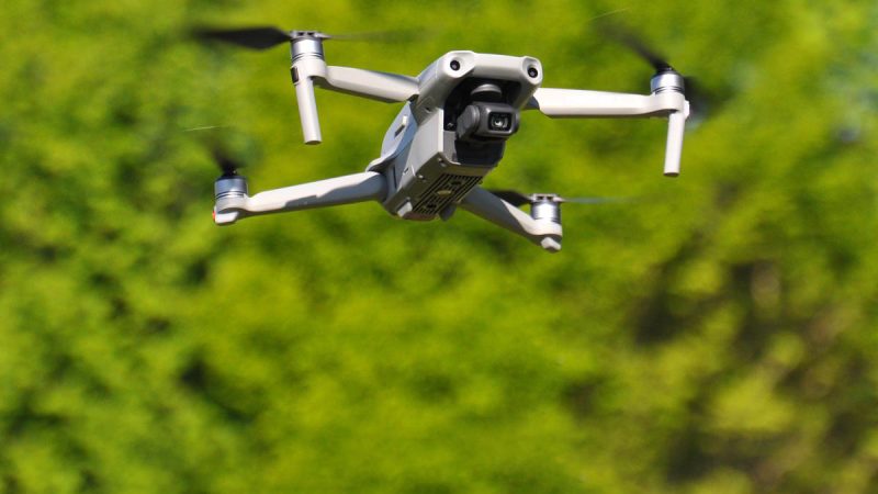 DJI Mavic Air 2 : mise à jour avec une fonction zoom et un Hyperlapse 4K