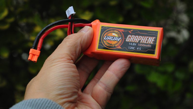 Batteries UrUAV Graphene 4S 1050 mAh, le mini test (sur micro racer)