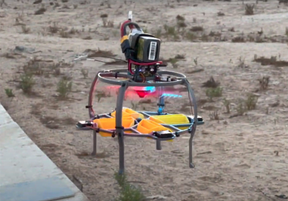 Michael Bruckner : Monocopter with thrust vectoring