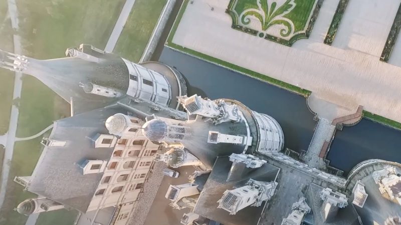 Pilou FPV : The chateau of Chambord – Cinematic FPV