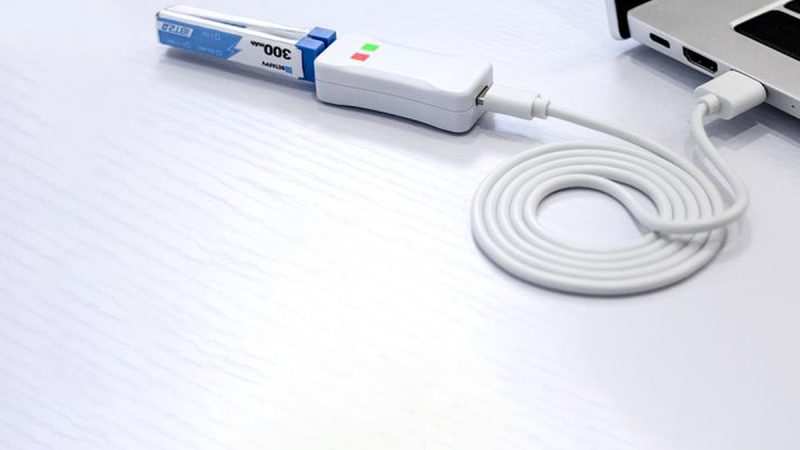 BetaFPV BT2.0 Charger et Voltage Tester V2