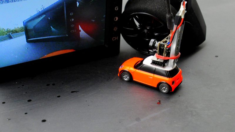 Turbo Racing Mini Micro Rally 1/76, le test (parfait pour confiner)