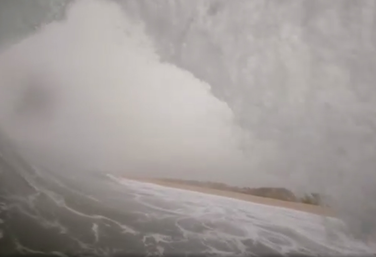 Heavy Water Films : passer dans le rouleau d’une vague de Nazare