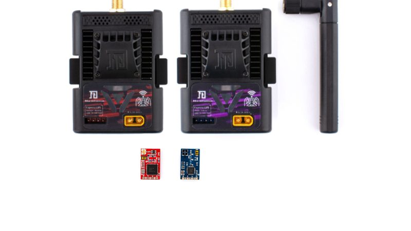 Namimno propose une gamme ExpressLRS : Flash en 2,4 GHz et Voyager en 868 MHz